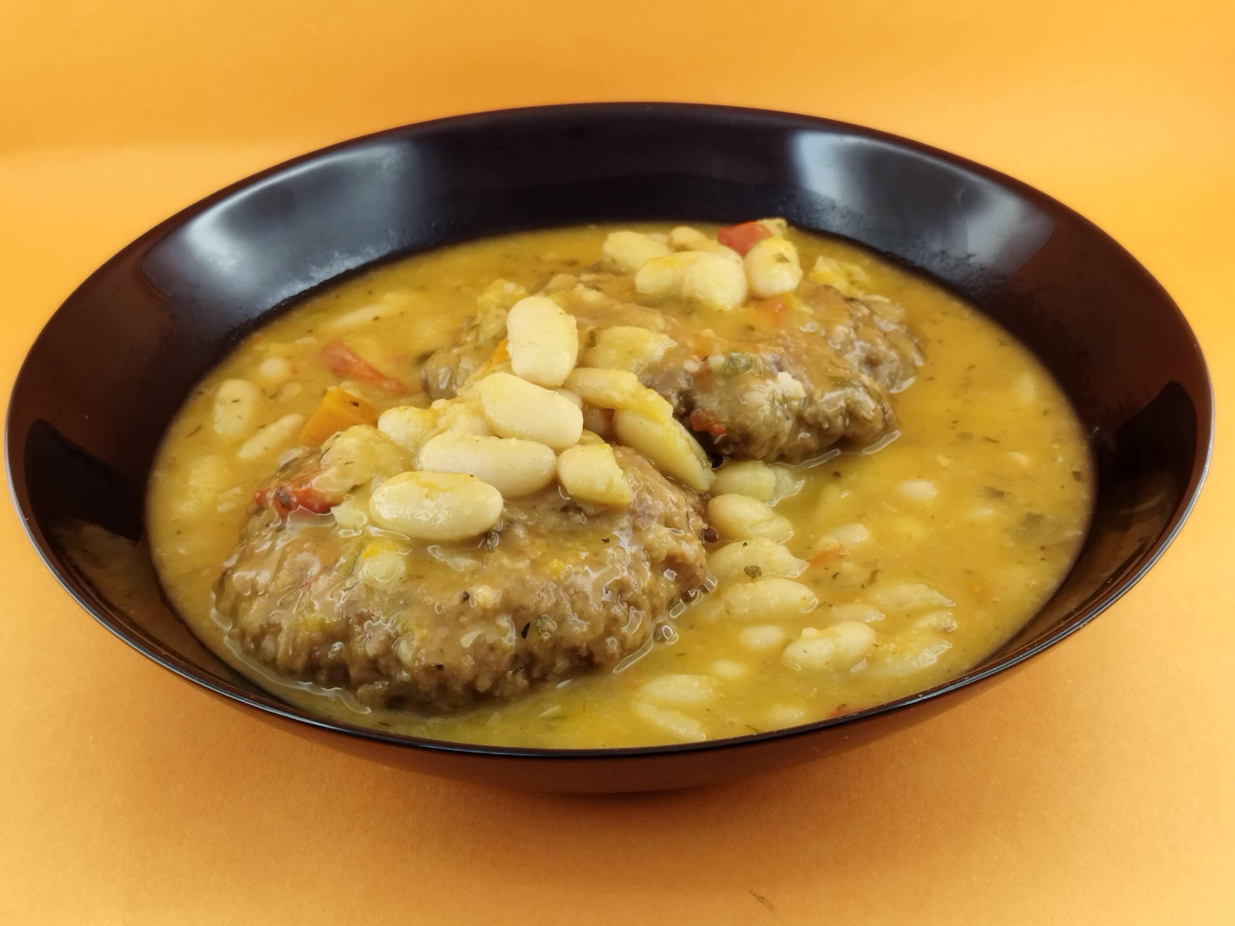 Боб с кюфтета 