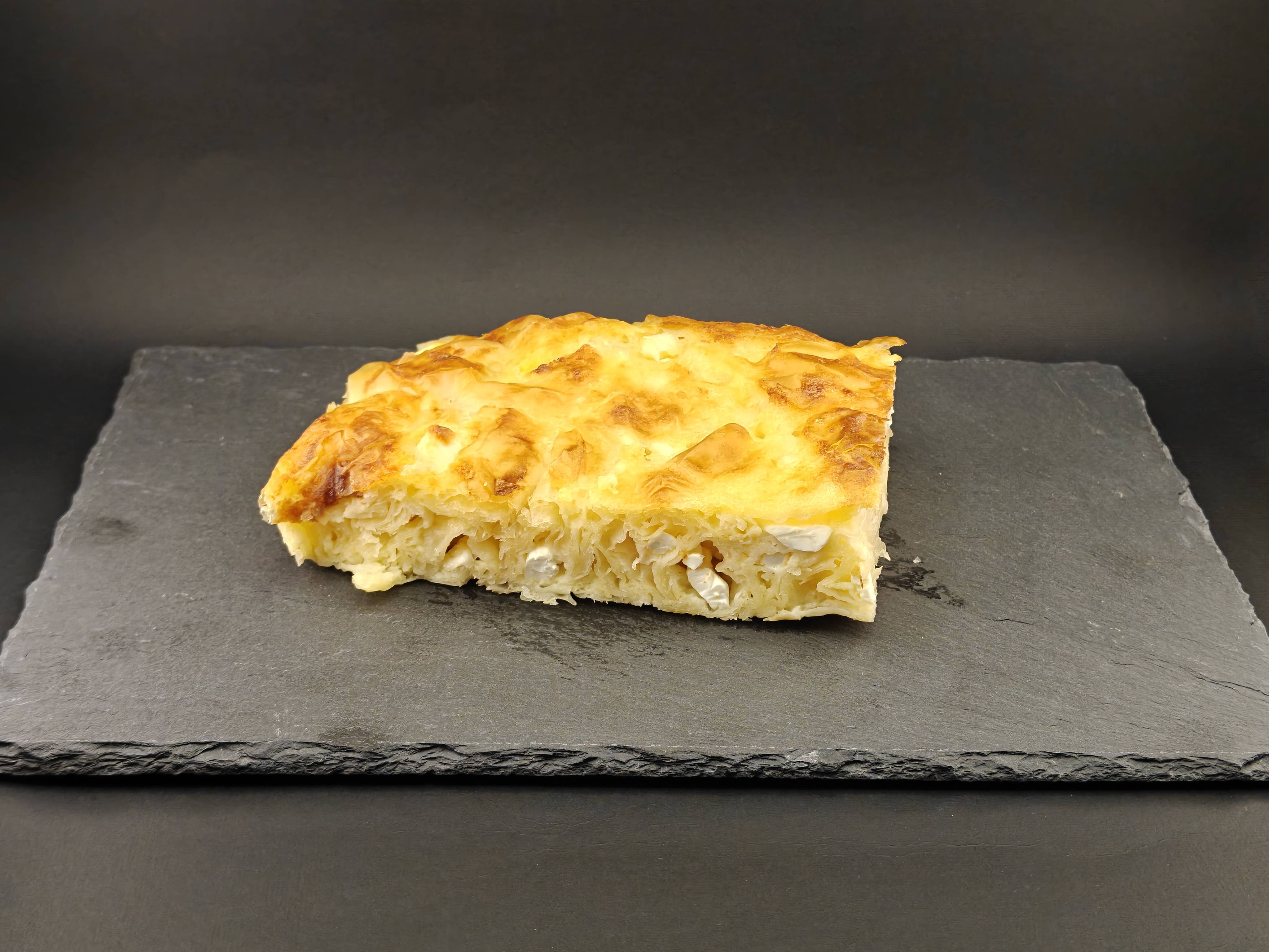 Домашна баница със сирене 