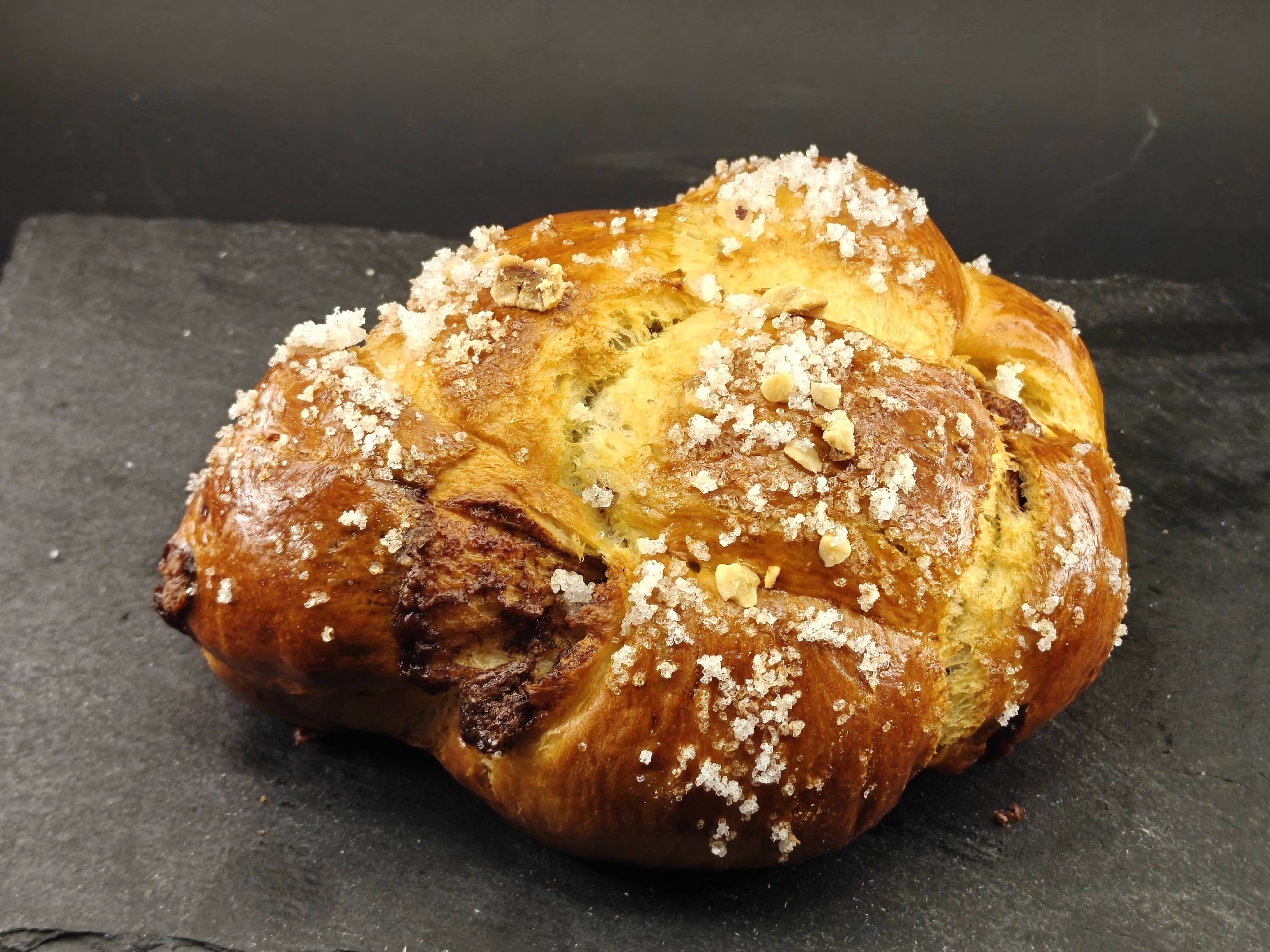 Козунак с шоколад и лешници 