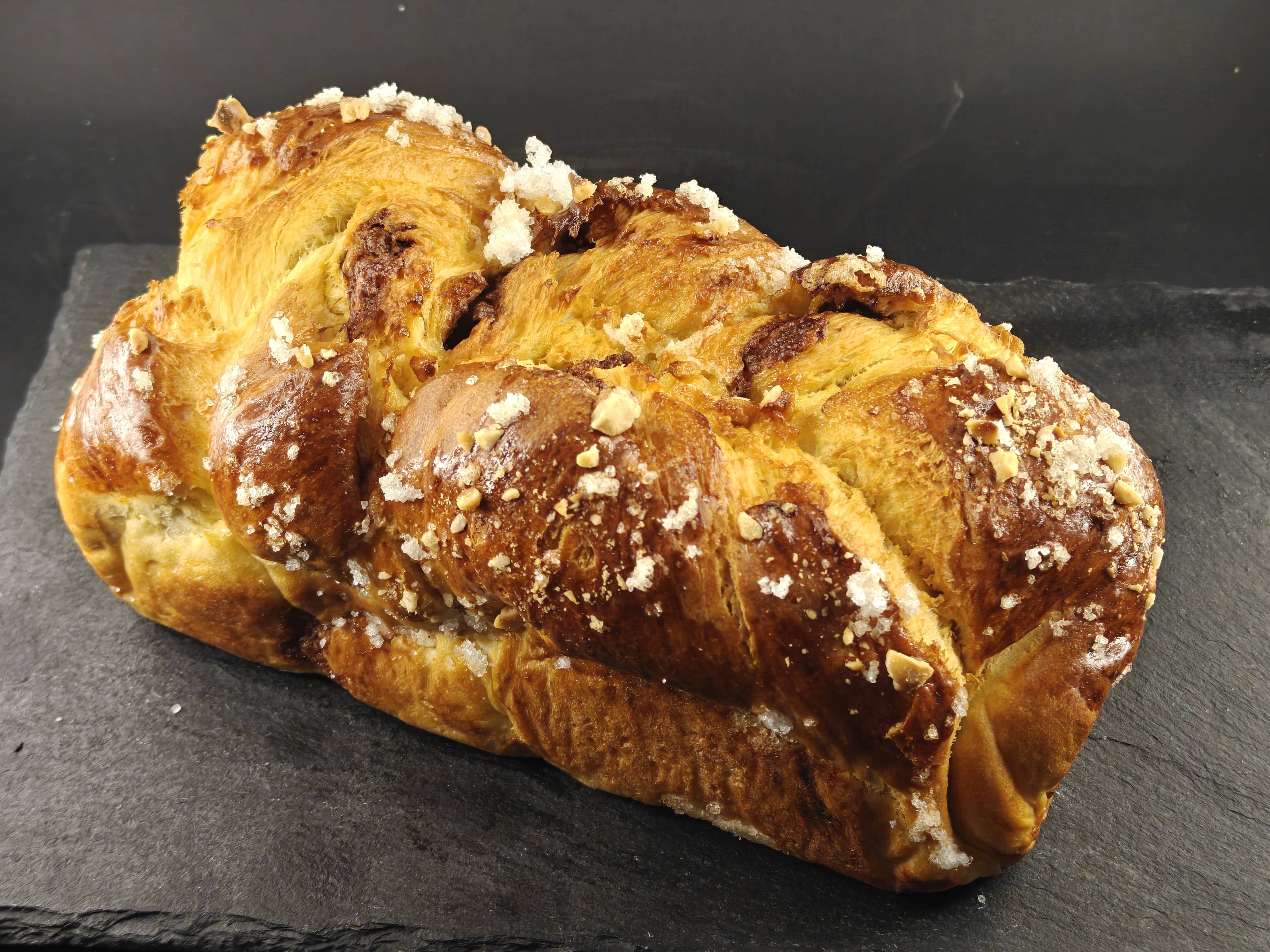 Козунак с шоколад и лешници 