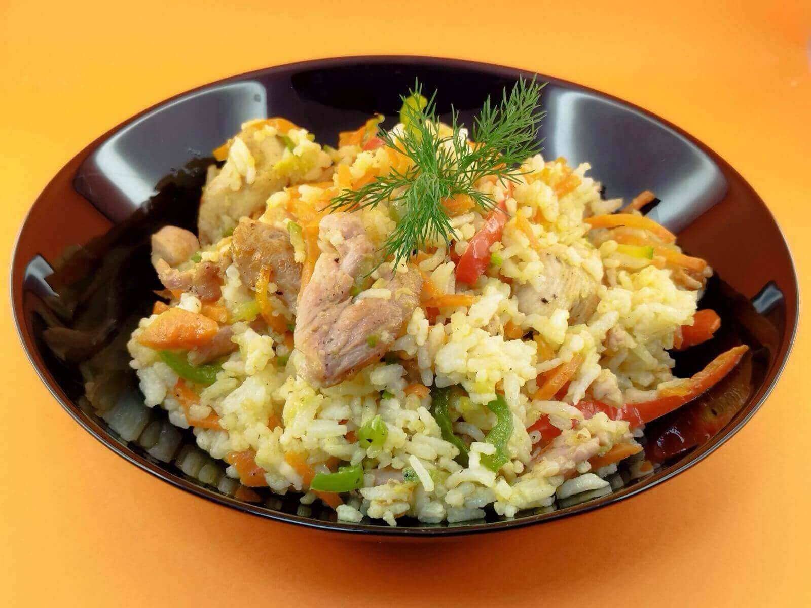 Пилешки филенца със зеленчуци на скара и басмати ориз