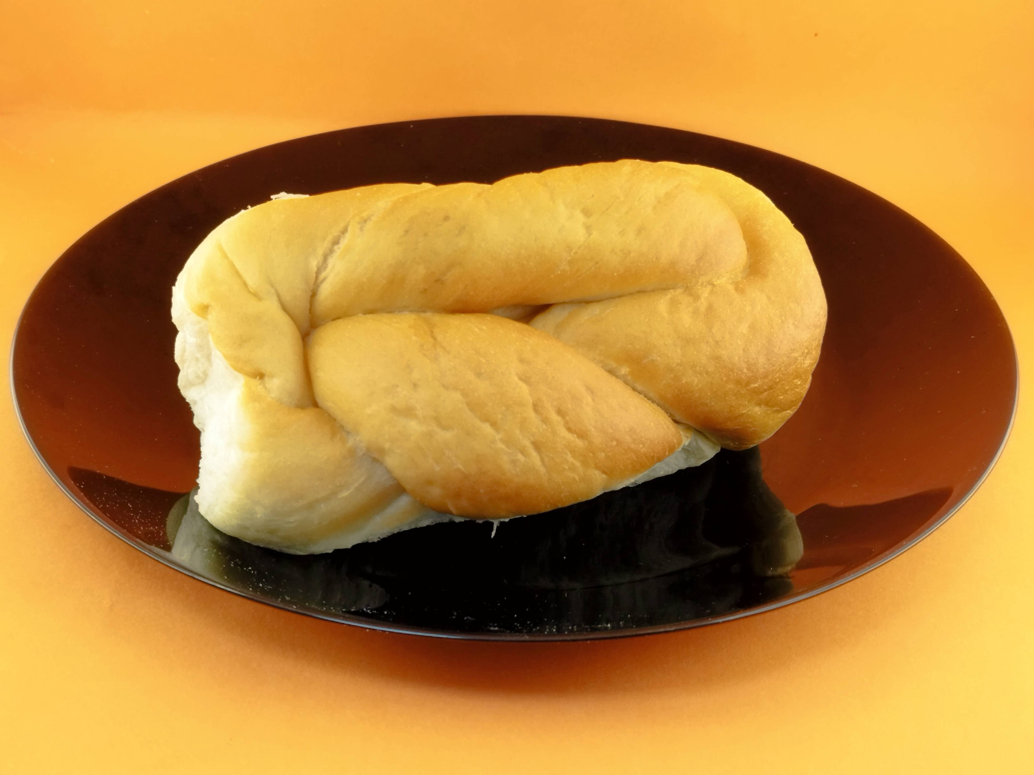 Плетена питка