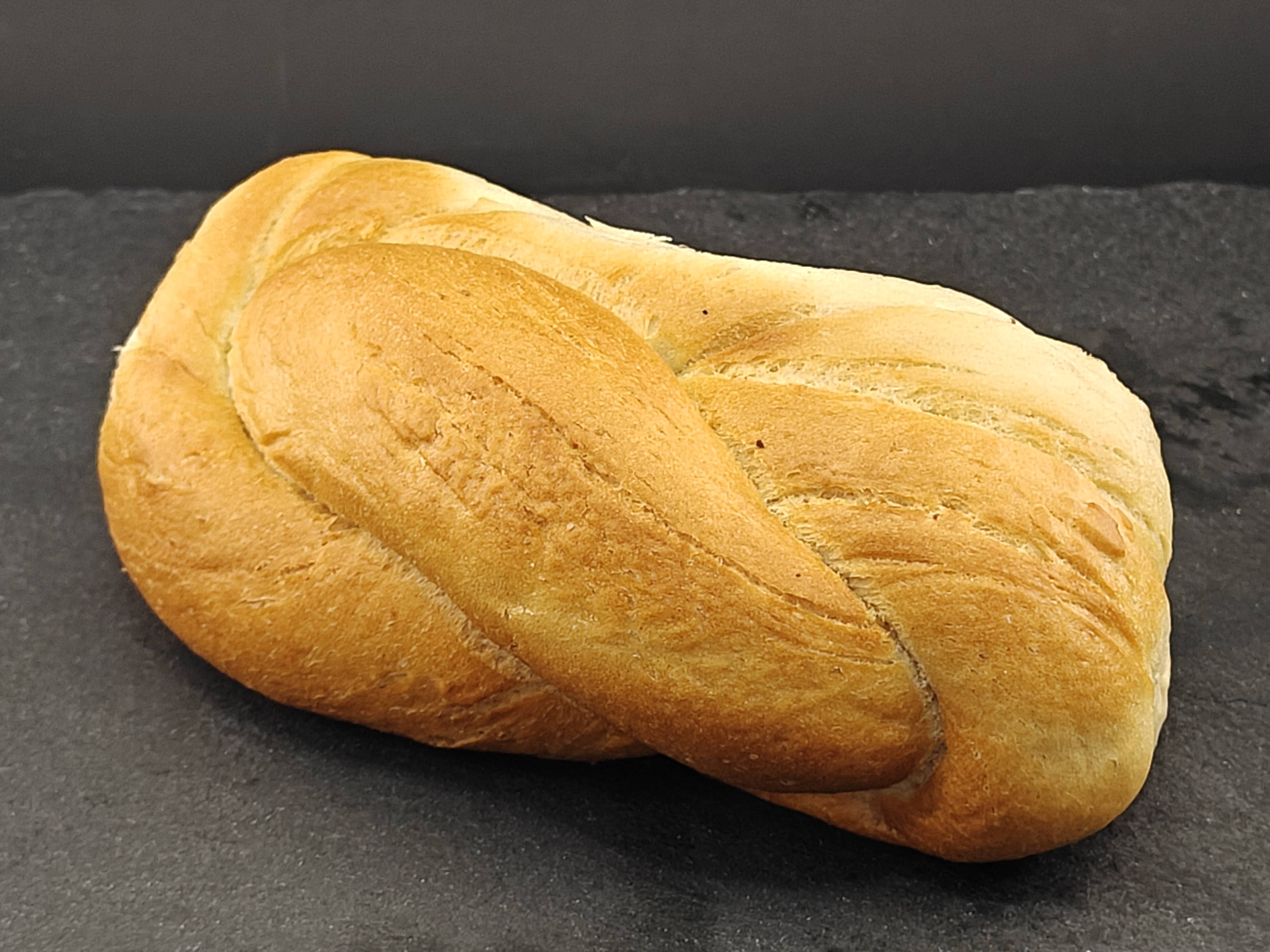 Плетена питка